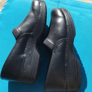 Womens Abeo Biosystem slip resistant professional comfort footwear. Sz 10 narrow